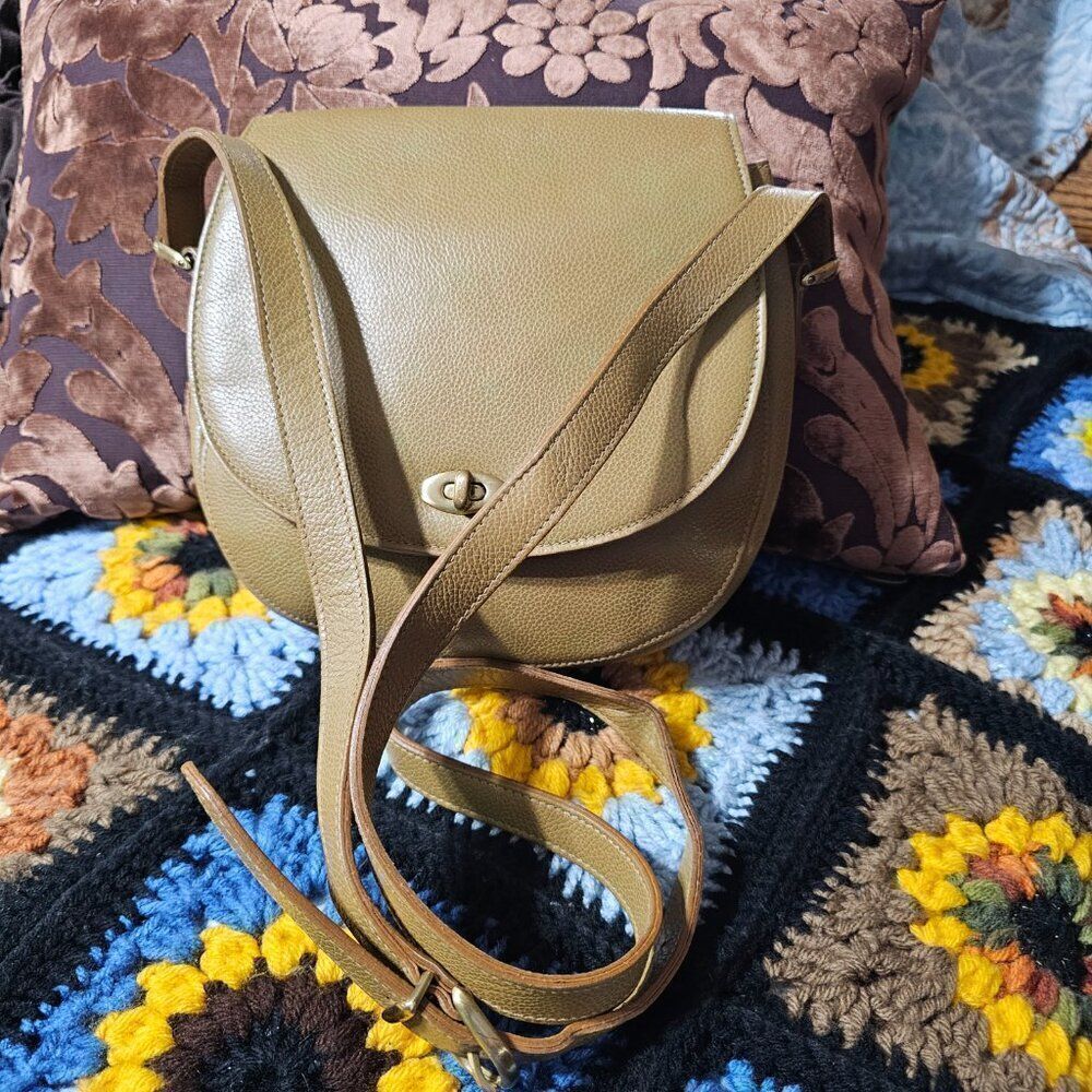 Vintage Coach Madison Carlyle Crossbody Purse Made in Italy - Picture 2 of 7
